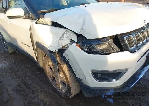 2018 Jeep Compass Limited 4X4 z USA, uszkodzony, nr VIN 3C4NJDCB8JT354067